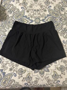 Black Women’s High-Waist Active Shorts